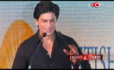 Shahrukh unveils Times of India Film Awards trophy