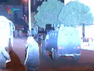 Download Video: Hakkari'den izinli gelen polis çevreye ateş etti