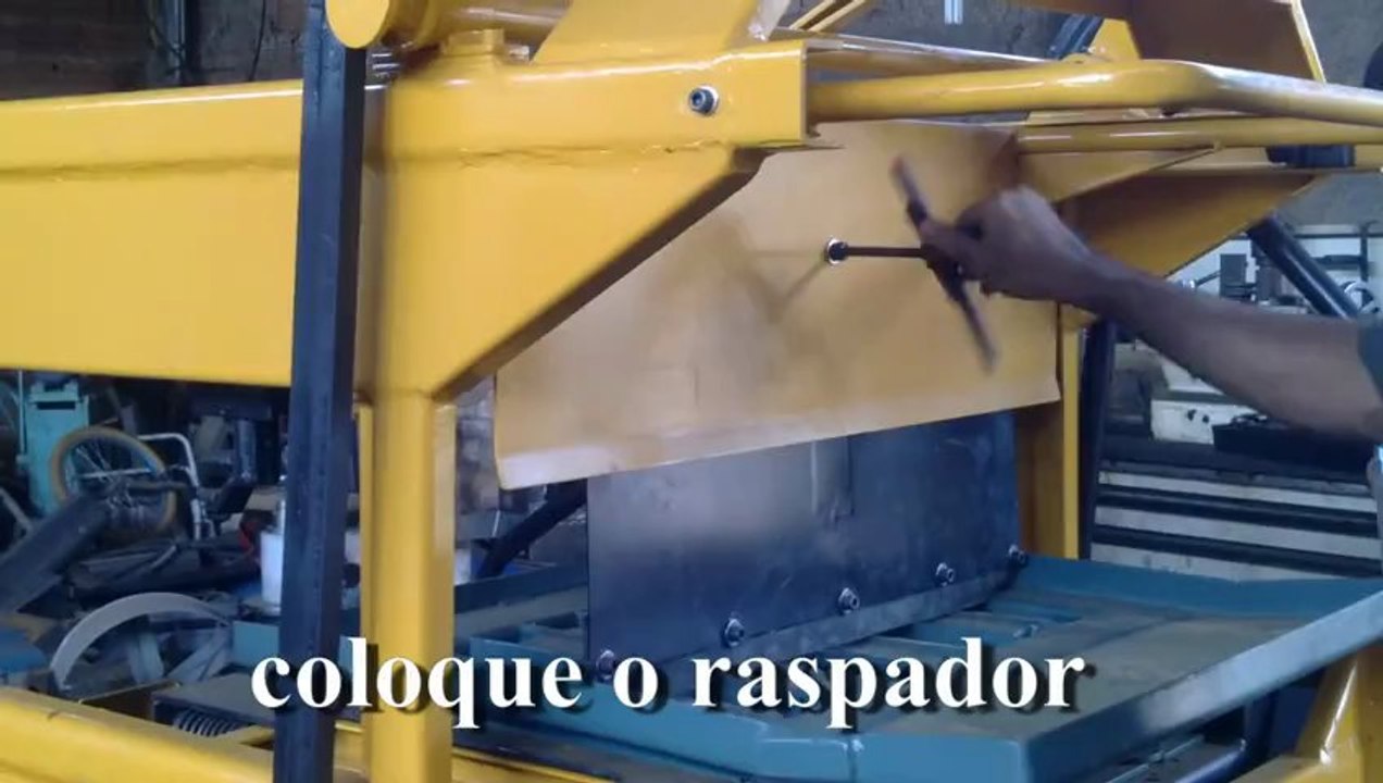 troca de forma maquina de blocos USIMAK BC2010