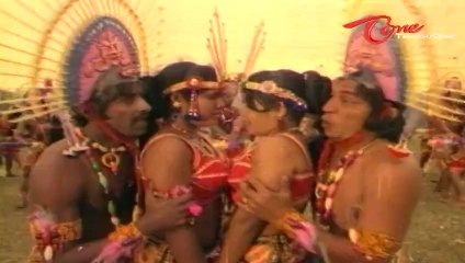 Prema Simhasanam Songs - Chandamaama Kondekkindhi - NTR - Rathi