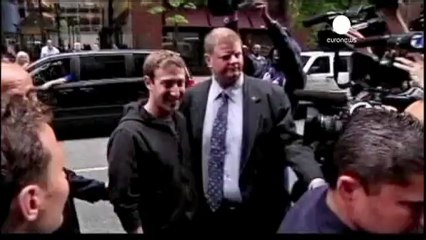 Facebook, ricavi sopra le previsioni e 2013 nel segno...