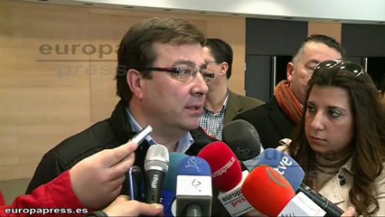 Vara insta a 'populares' a presentar IRPF