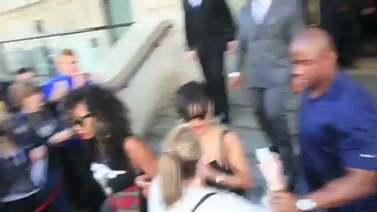 Rihanna verteidigt Brown