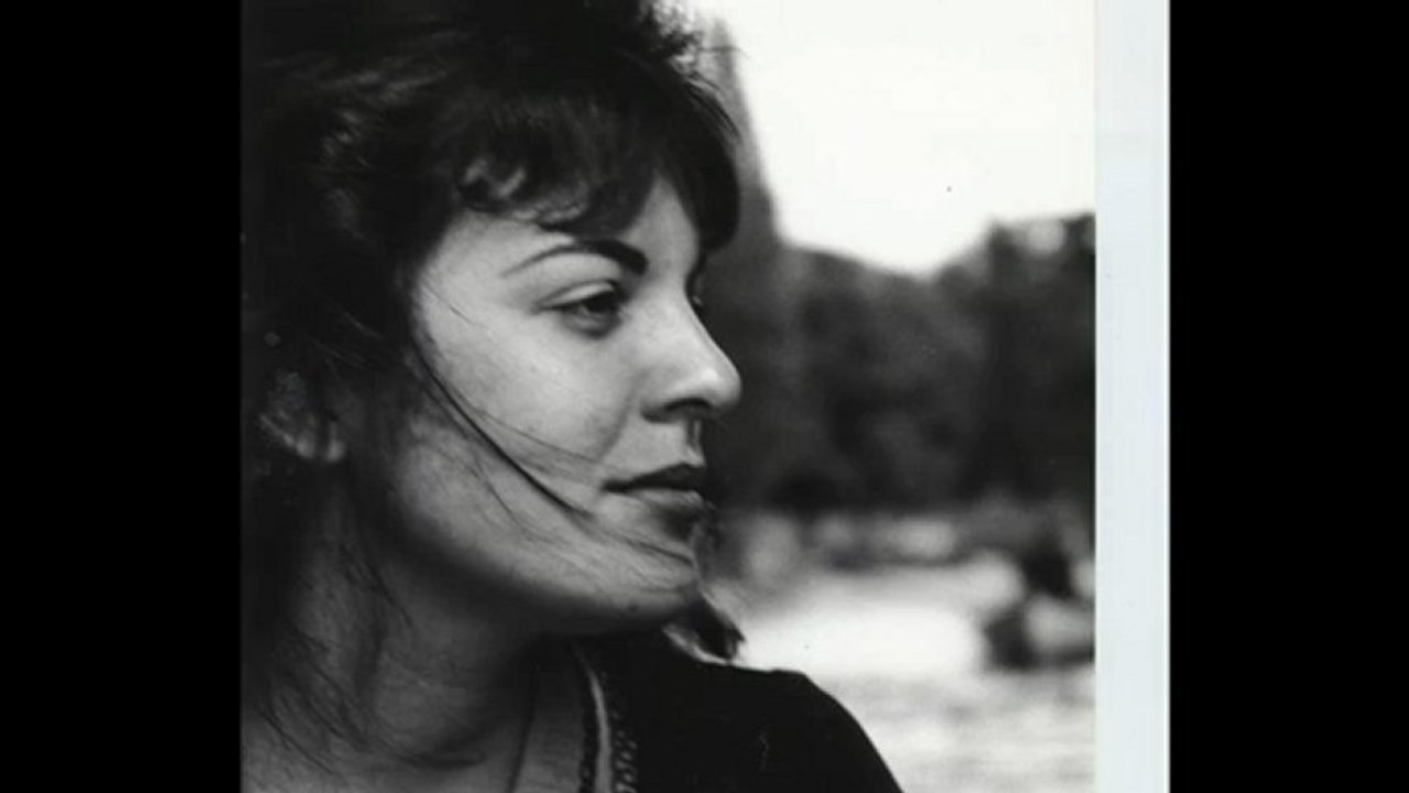 Pointe Noire - Clarisse - Sous ma peau - Recueil de poésies, 2009 — www.le-livre-cle.fr — © CLE