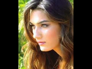 ZEKAİ TUNCA   -  BUNCA GÜZEL İÇİNDE BİRİSİ VARKİ