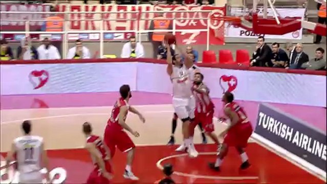 Block of the Night: Kyle Hines, Olympiacos Piraeus