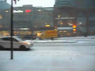 Et d'un coup, sans préavis... tempête de neige sur Montréal!
