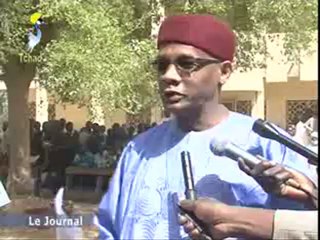 DRÔLE DE PASSATION DE SERVICE ENTRE HASSAN TCHONAYE ET FAITOU ETIENNE