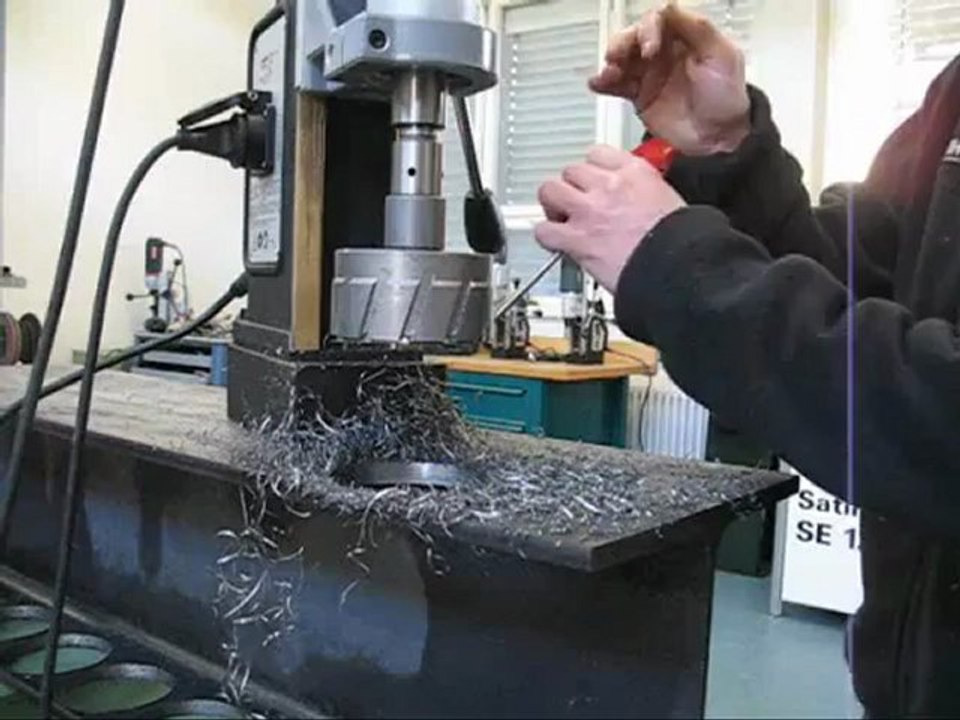 máy khoan từ Metabo call 0937 049 870 Mr Chương