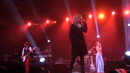 KIM CARNES IN PARIS, FRANCE (JAN 26th, 2013)