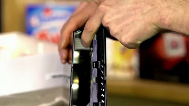 Netgear Centria Wireless N Router Unboxing & First Look Linus Tech Tips