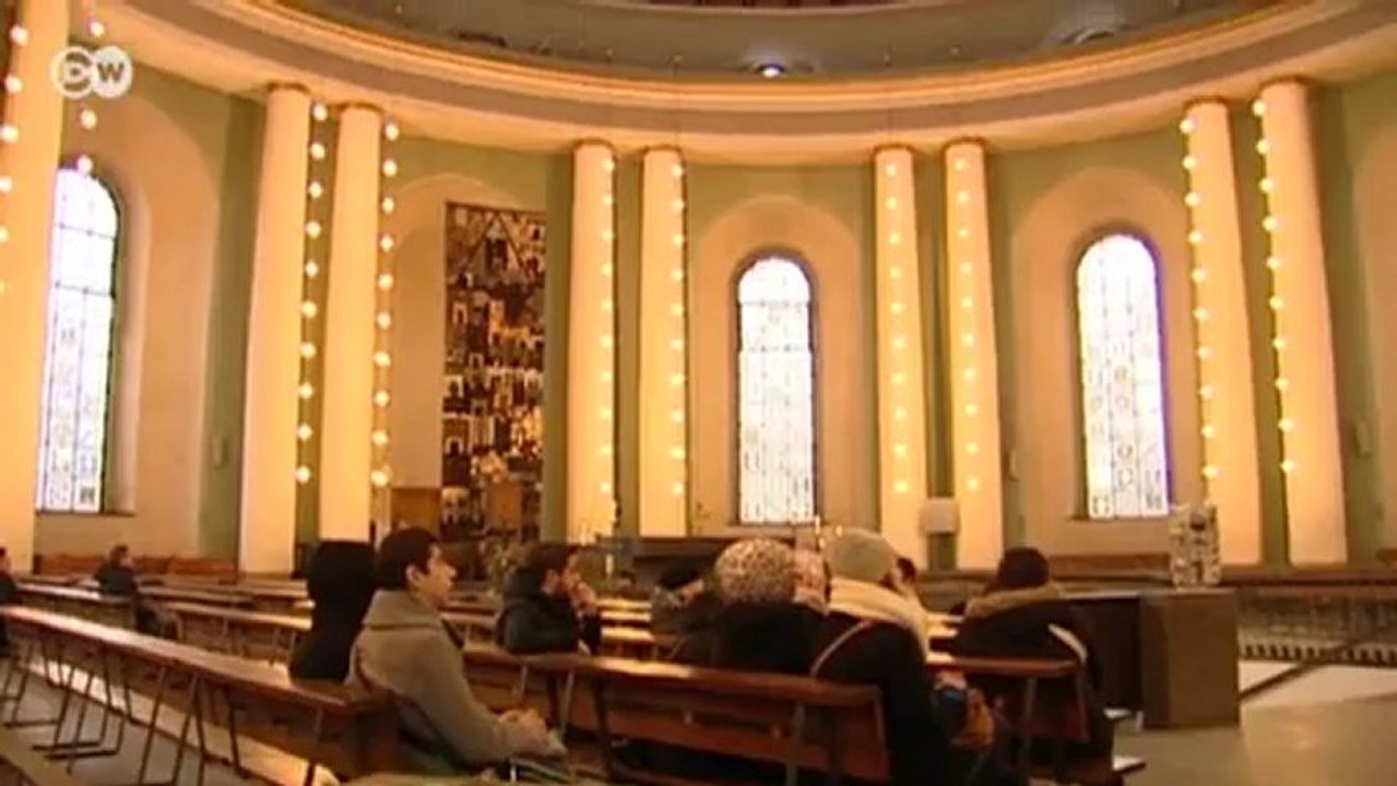 Umfrage: Glaubwürdigkeit der katholischen Kirche? | Politik direkt - So ticken die Deutschen