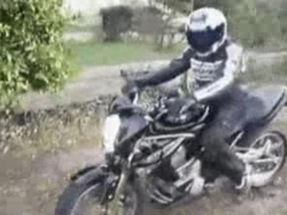 stéphanie et sa ER6