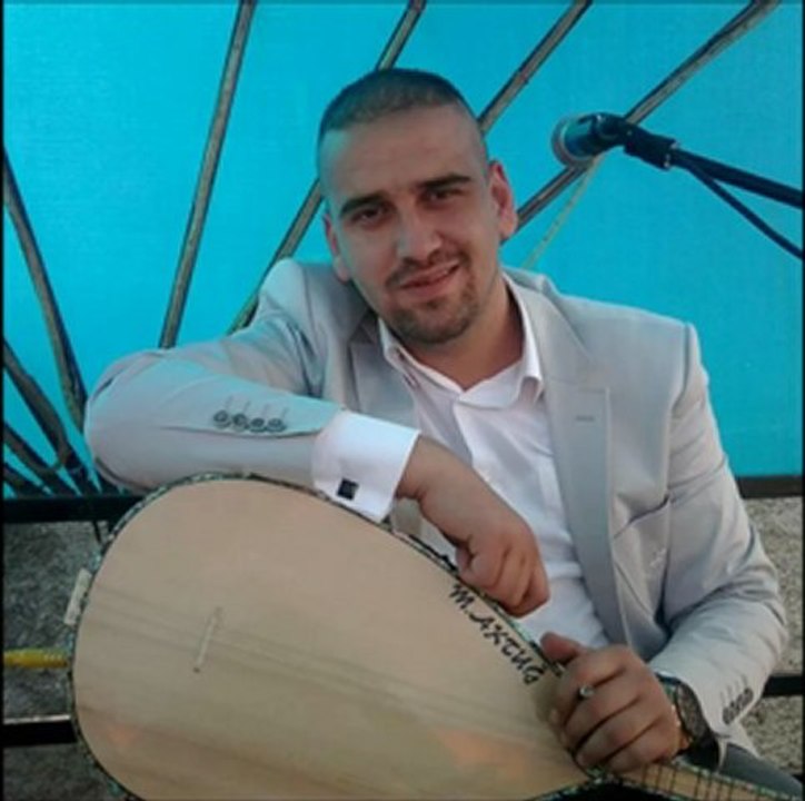 Murat AKTUĞ  KEŞKE SENİ SEVMESEYDİM