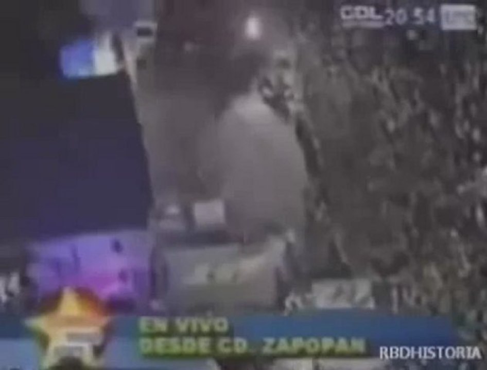 RBD en Jalisco cantando Rebelde  y Futuro Ex Novio parte 2