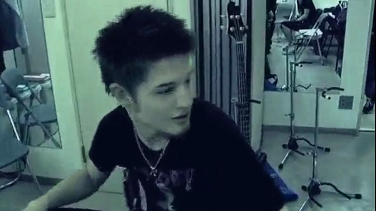 One Ok Rock - Opening (Yononaka Shredder 1st Live DVD)