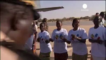 President Hollande arrives in Mali to back French troops