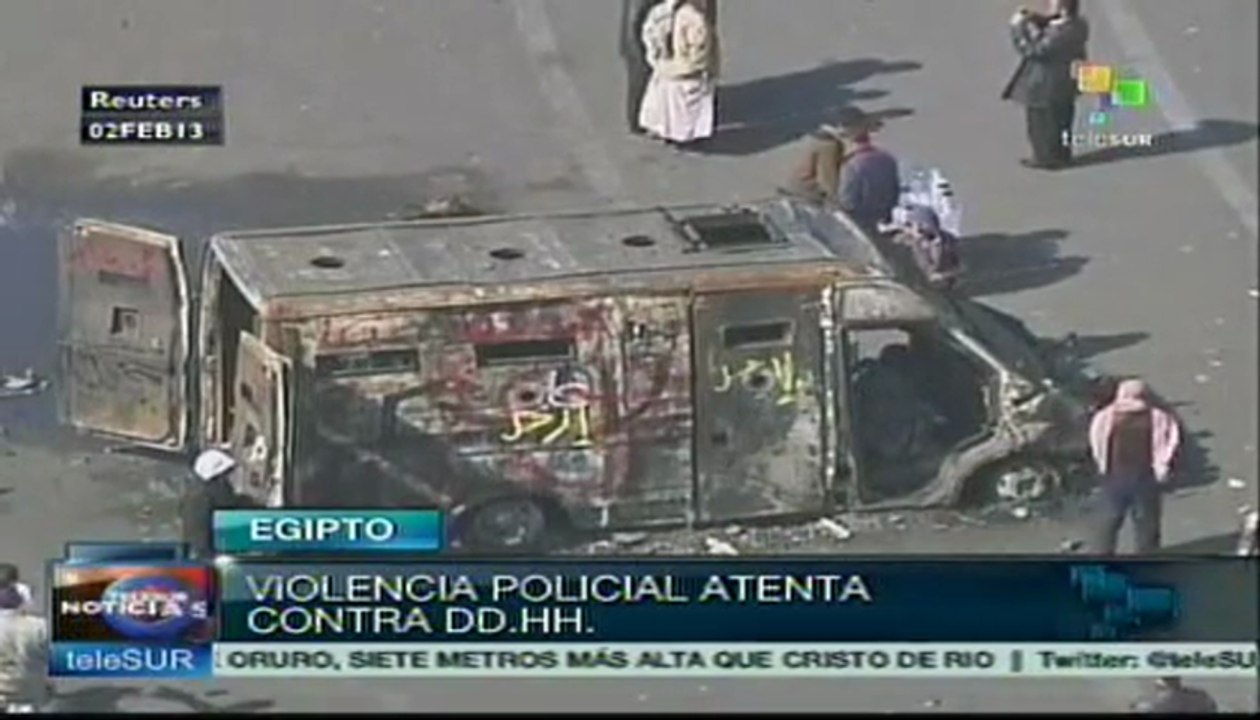 Egipcios rechazan agresión policial de ayer
