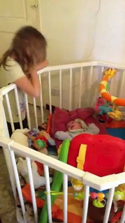 Luna 3 mois et Dana discute