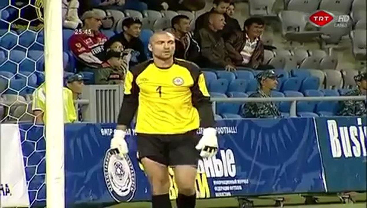 But extraordinaire de Hamit Altintop (Kazakhstan-Turquie) HD