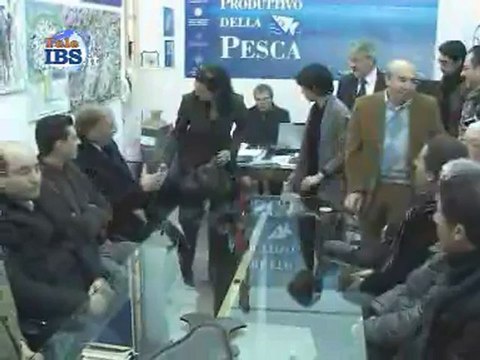2013-02-03 Candidati SEL incontrano i pescatori al Distretto della Pesca di Mazara del Vallo