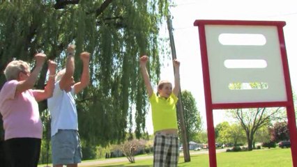 Krazy Coasters NFL Players Tailgating Game | Lawn Game | Camping Game | NFL Game Video