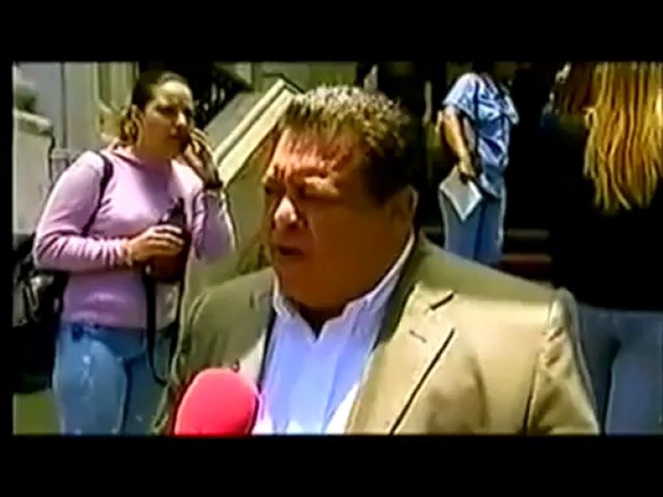 Hugo Chávez sauvé par le peuple  2/3