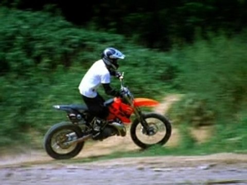 moto directe dans le camion