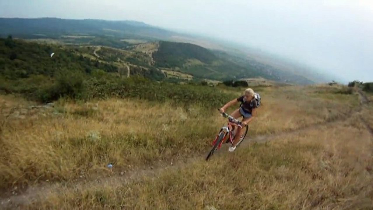 Siria-Cetatea Siria-Manastirea Feredeu-Coborarea Pericoool-Siria (Aventuri pe bicicleta - Partea II)