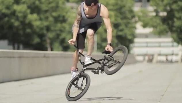 BMX flat & freestyle session - Matthias Dandois & Maxime Charveron - Team G-Shock