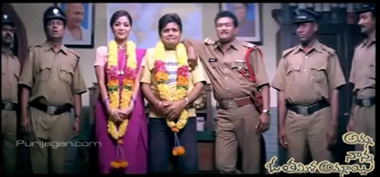 Amma Nanna O Tamil Ammayi - Superb comedy scene by Ali ( jambal heart raja )