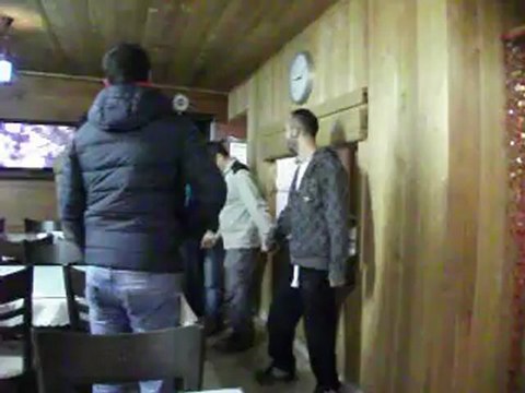 GRUP ÇONA -Yavuz Günay.6.Çamlihemşin Ayder kardan adam şenliği / Zafran otelde horon ( koliva )