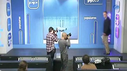 Rubalcaba pide a Rajoy que dimita al no verle capaz de sacar al país adelante