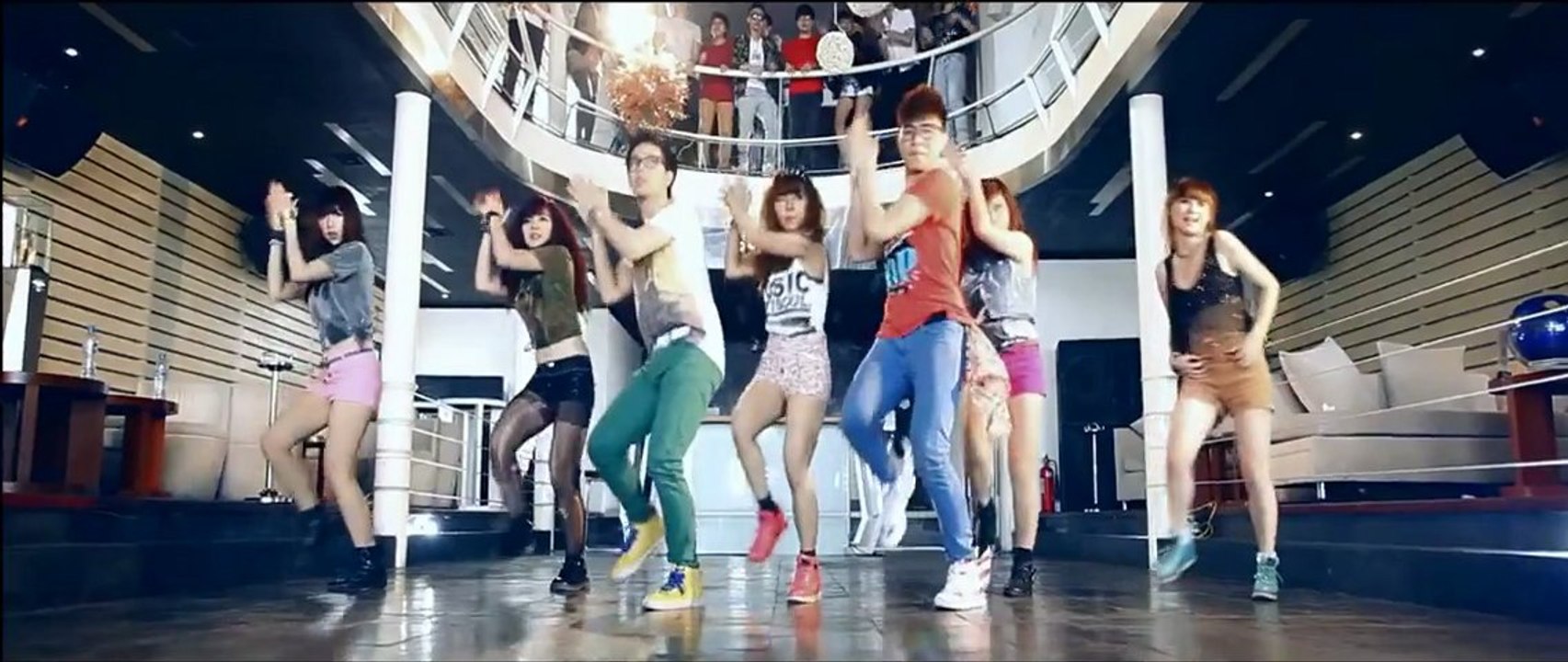 Lovey Dovey - T-Ara  from Vietnam (HD)