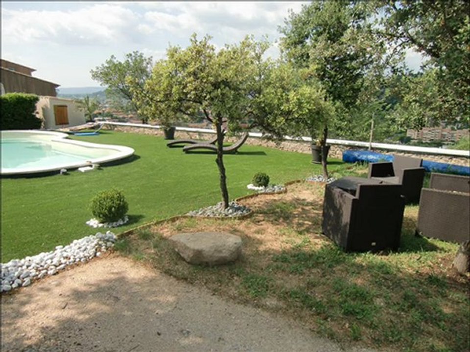 Gazon synthetique Ag'co pose à  Apt