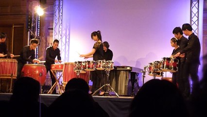Ensemble de percussions, Dragons déployés, tigres bondissants