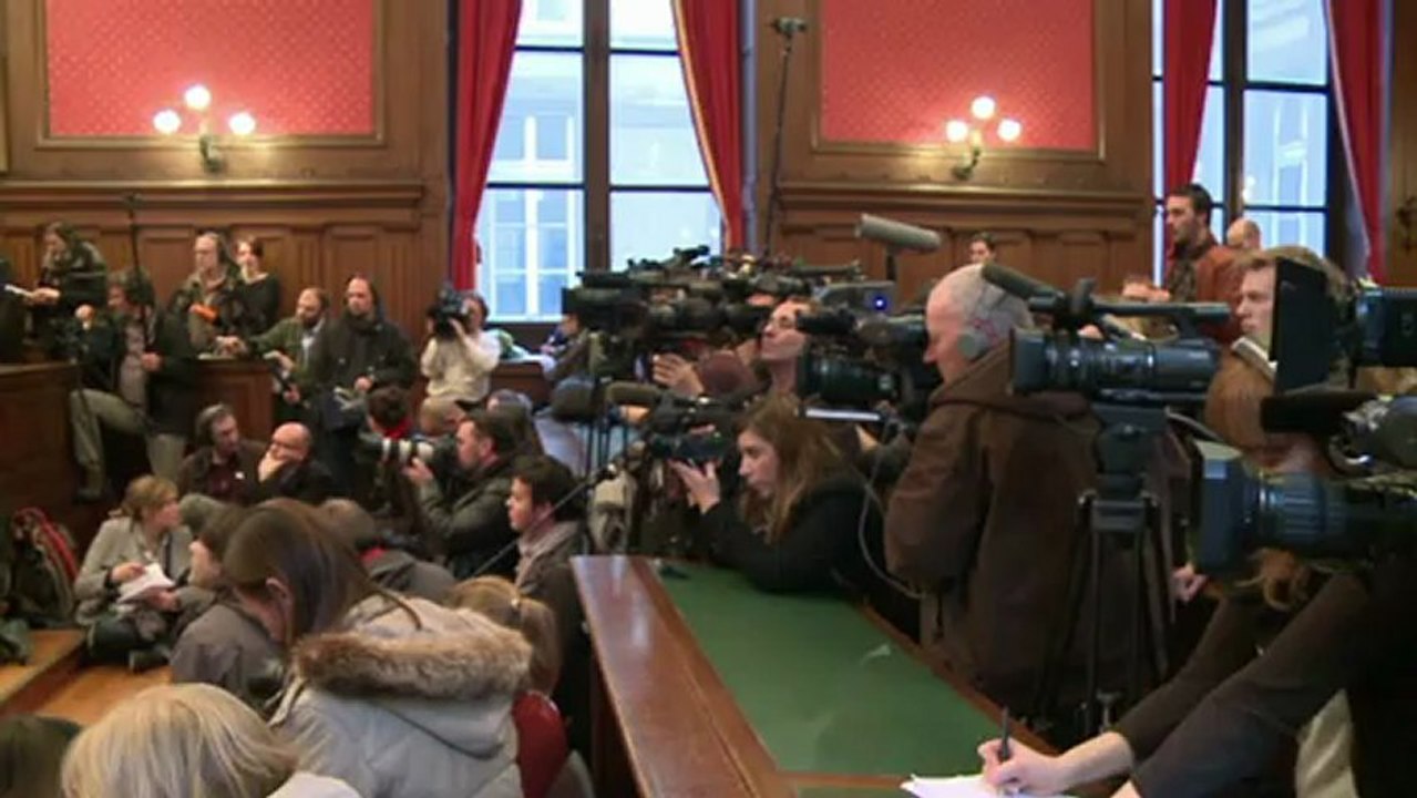 Le meurtrier pédophile Dutroux demande le bracelet électronique