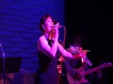 Thi Mai - Blue Dancing ( Cali 12-04-2012 )