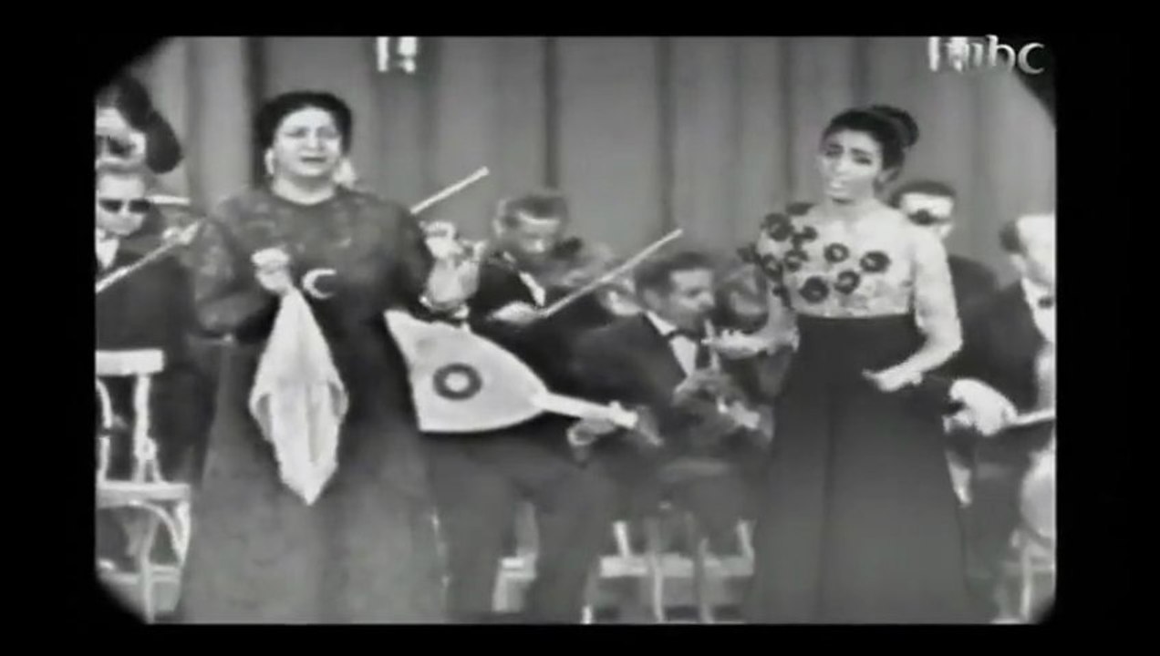 ‫دنيا بطمة و أم كلثوم - انت عمري / بحلم بيك 2013‬‎