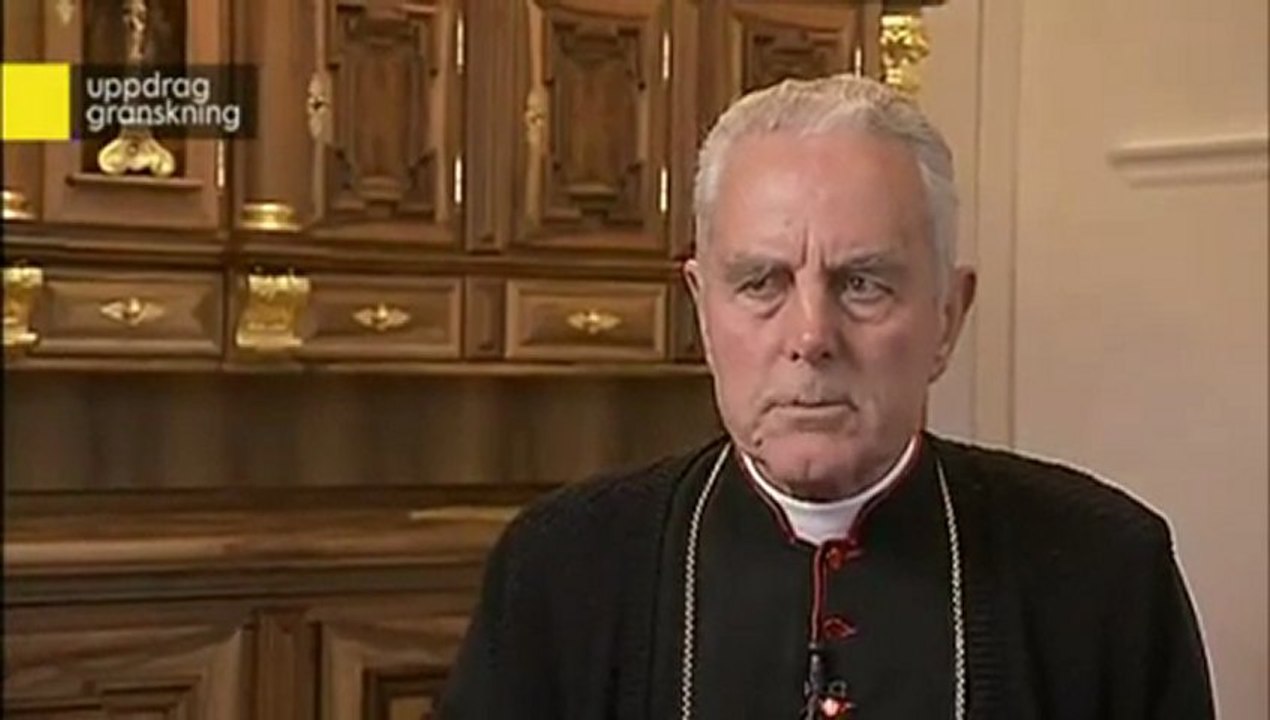 Bischof Williamson behauptet öffentlich: Der Holocaust hat so nicht stattgefunden