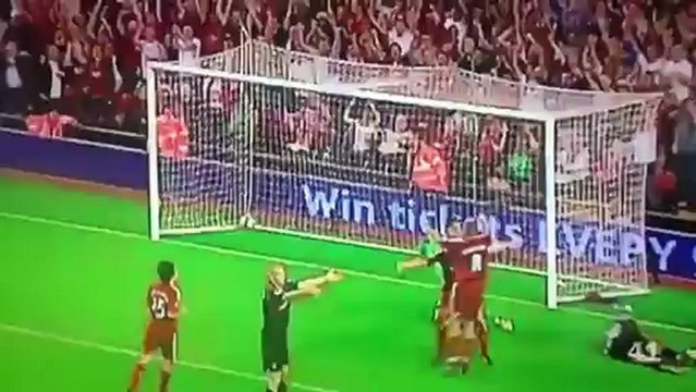 Ο Ντιρκ Κάιτ σκοράρει κόντρα στη Ντέμπρετσεν