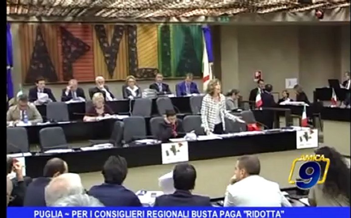 Puglia | Per i Consiglieri Regionali busta paga "ridotta"