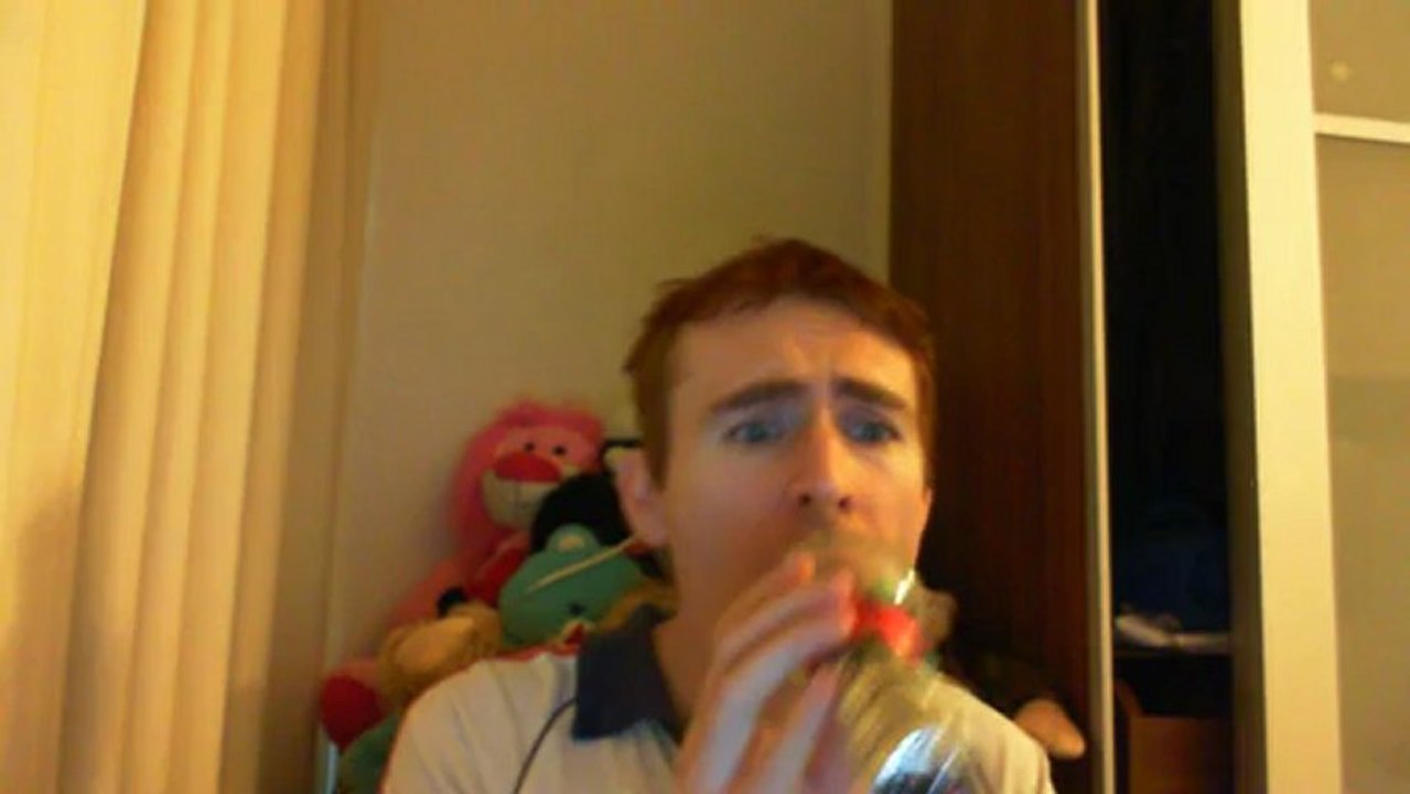 Wiwi égratigne "never forget you" des Noisettes