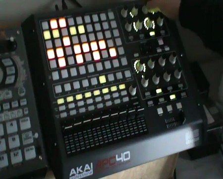 JEROME ZAMBINO - Live Edition 08 (Akai APC40)