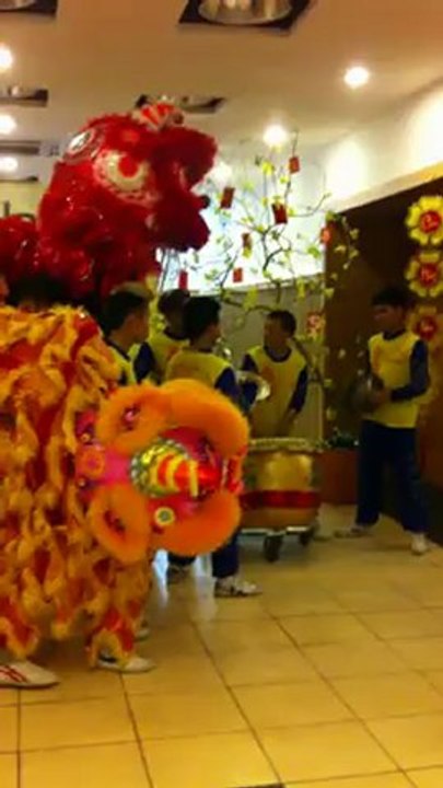 cho thuê múa lân 0974 182 559
