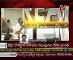 Seemandhra leaders discuss T issue with High Command