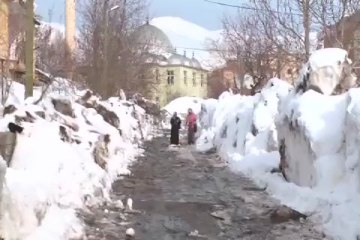 Tek katlı evlerde kar esareti