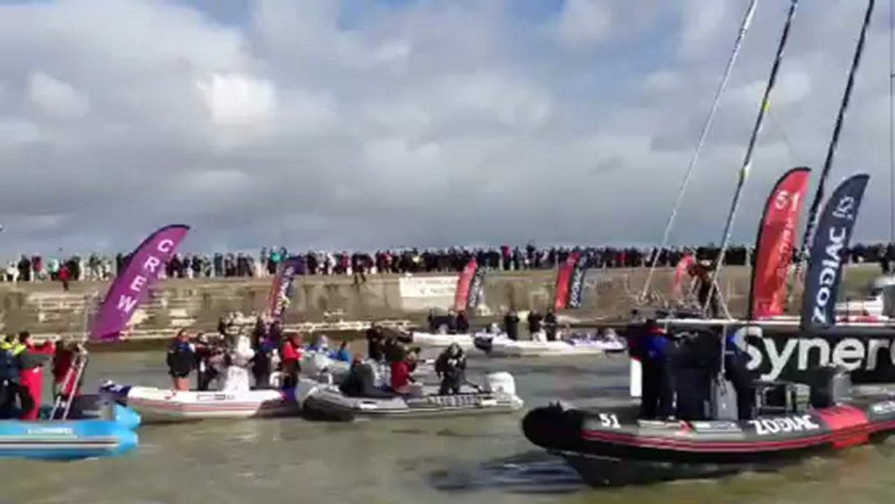 Vendée Globe - Arrivée de Jean Le Cam aux Sables
