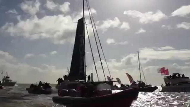 Vendée Globe. Arrivée de Jean Le Cam aux Sables d'Olonne