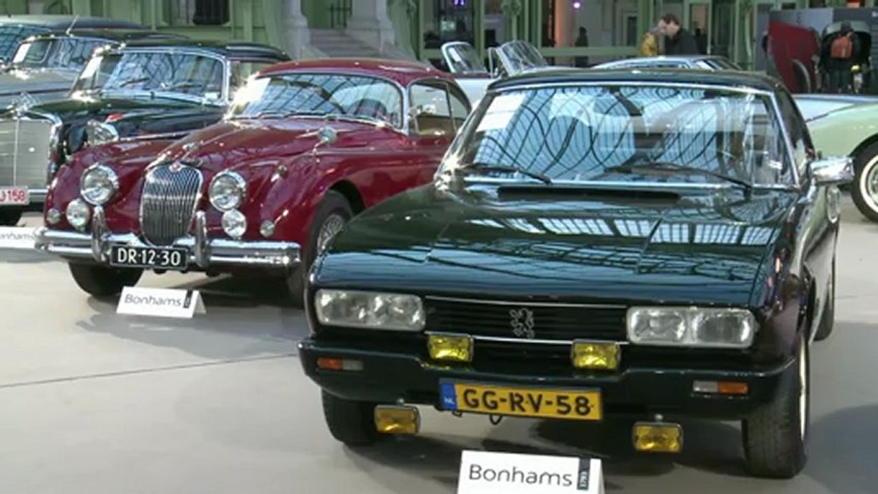 Avion et automobiles d'exception aux enchères au Grand Palais
